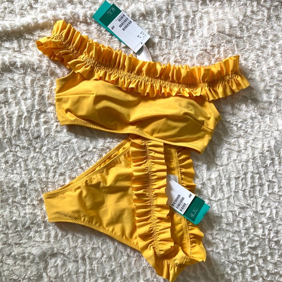 Yellow bikini bottom & top set - Picture 1 of 6
